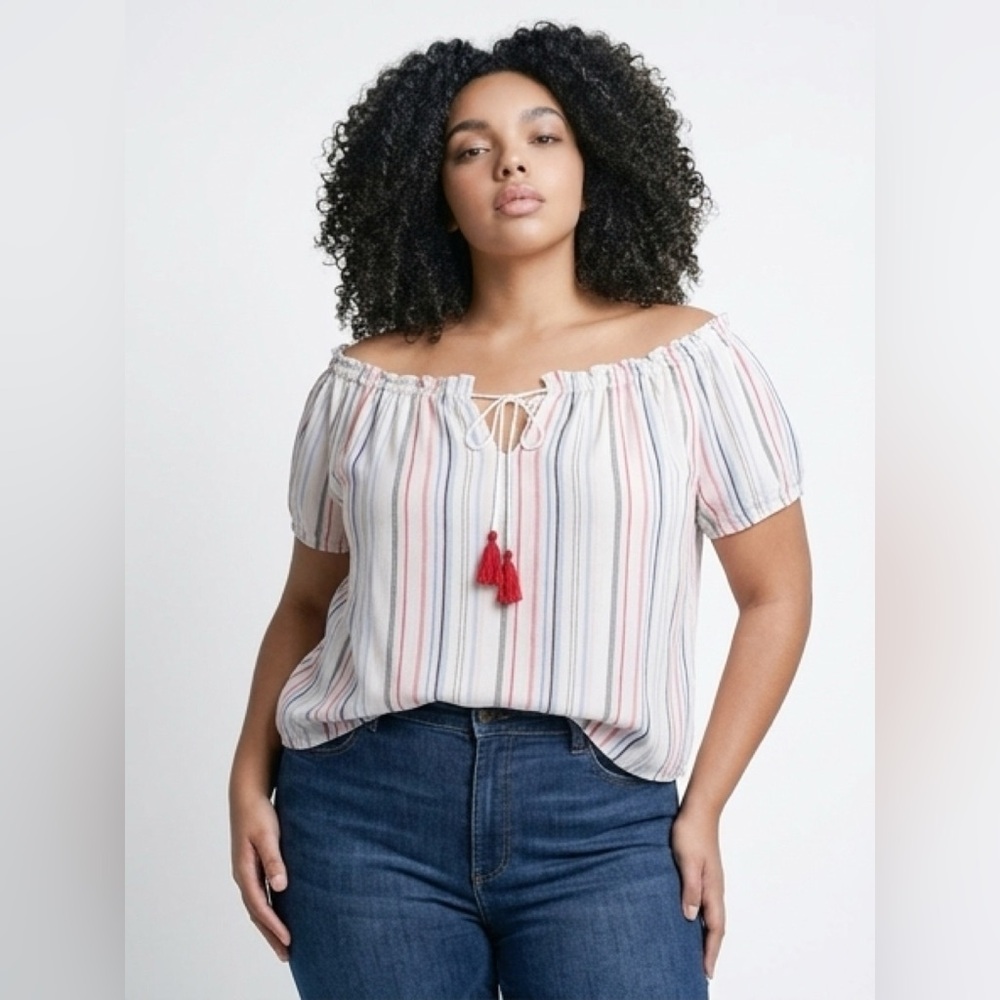 NWT - Women's Plus Short Sleeve Crop Top w/ Vertical Stripes